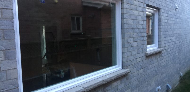 Side Panel Window